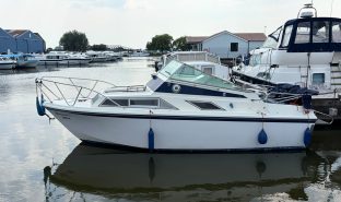 Fairline Holiday 22 - Obsession V - 4 Berth Inland cruiser 