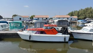 Malclan 22 - Better together - 4 Berth Inland cruiser 