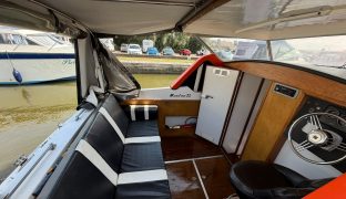 Malclan 22 - Better together - 4 Berth Inland cruiser 