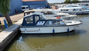 Birchwood 25 - Violet Rose - 4 Berth Inland cruiser 
