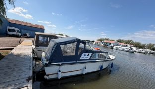 Birchwood 25 - Violet Rose - 4 Berth Inland cruiser 
