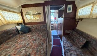 Fairline 32 - Phantom Flight - 6 Berth Inland cruiser with offshore capabilities 