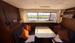 Lytton Discovery 850 - Kontiki - 3 Berth Inland cruiser