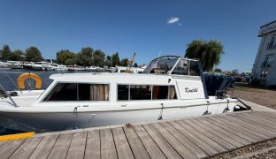 Lytton Discovery 850 - Kontiki - 3 Berth Inland cruiser