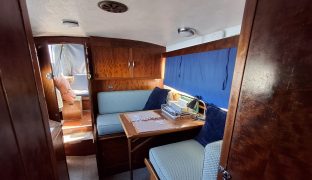 Freeman 23 - Kings Pride - 4 Berth Classic inland cruiser