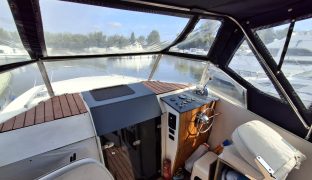 Maderia 27 - Lady Jane - 4 Berth 27ft Inland cruiser 