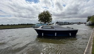 Shetland Speedwell - Puddle Duck - 2 Berth Day boat/Weekender
