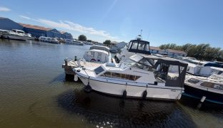Pace Reflection - Supermac - 4 Berth Inland cruiser 