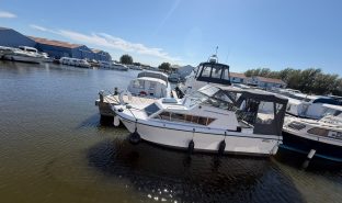 Pace Reflection - Supermac - 4 Berth Inland cruiser 
