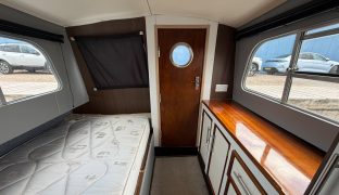 Hampton Safari MK2 - Dragonfly - 4 Berth Inland cruiser