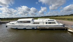 Connoisseur Commodore 1370 - ALL RIGHT NOW - 6 Berth Inland river cruiser