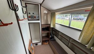 Connoisseur Commodore 1370 - ALL RIGHT NOW - 6 Berth Inland river cruiser