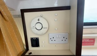 Connoisseur Commodore 1370 - ALL RIGHT NOW - 6 Berth Inland river cruiser