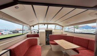 Connoisseur Commodore 1370 - ALL RIGHT NOW - 6 Berth Inland river cruiser