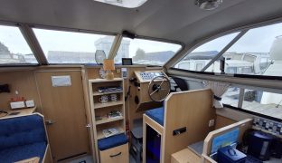 Faircraft 33 DC - Pura Vida - 6 Berth Inland cruiser 