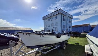 Utity/Day Fishing boat - DOLLY - Utity/Day Fishing boat