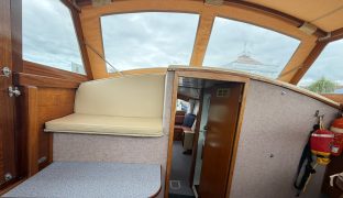 Bourne 35 - Honesty - 4 Berth Classic inland cruiser 