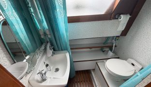 Bourne 35 - Honesty - 4 Berth Classic inland cruiser 