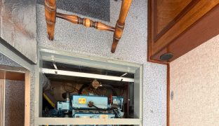 Bourne 35 - Honesty - 4 Berth Classic inland cruiser 