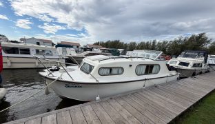 Freeman 23 - Swanee - 4 Berth Classic inland cruiser 