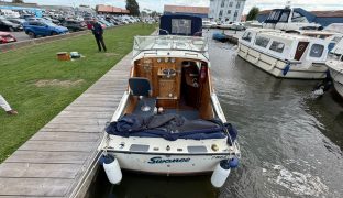 Freeman 23 - Swanee - 4 Berth Classic inland cruiser 
