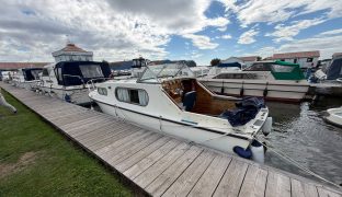 Freeman 23 - Swanee - 4 Berth Classic inland cruiser 