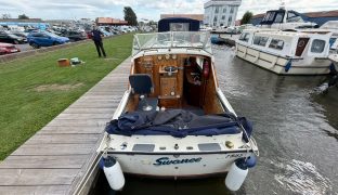 Freeman 23 - Swanee - 4 Berth Classic inland cruiser 