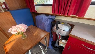 Faircraft 33 - Go With The Flow - 6 Berth Inland Broads cruiser 