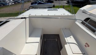 Faircraft 33 - Go With The Flow - 6 Berth Inland Broads cruiser 