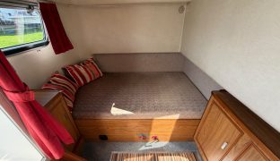 Faircraft 33 - Go With The Flow - 6 Berth Inland Broads cruiser 