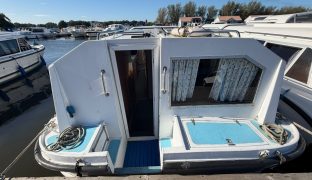 Alphacraft 32 - Bittern - 6 Berth Inland cruiser 