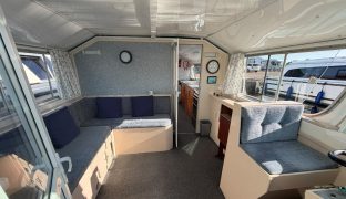 Alphacraft 32 - Bittern - 6 Berth Inland cruiser 