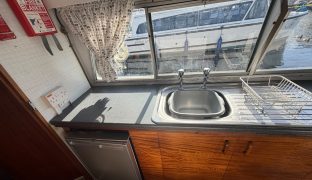 Alphacraft 32 - Bittern - 6 Berth Inland cruiser 