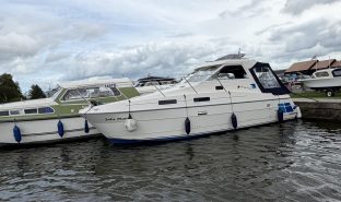 Shadow 26 - Julie Marie - 4 Berth Boat