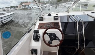 Shadow 26 - Julie Marie - 4 Berth Boat
