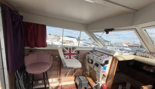 Princess 33 - Eva's Mist - 6 Berth Semi-displacement motor cruiser