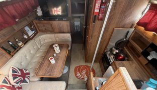 Princess 33 - Eva's Mist - 6 Berth Semi-displacement motor cruiser