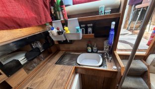 Princess 33 - Eva's Mist - 6 Berth Semi-displacement motor cruiser