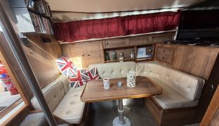 Princess 33 - Eva's Mist - 6 Berth Semi-displacement motor cruiser