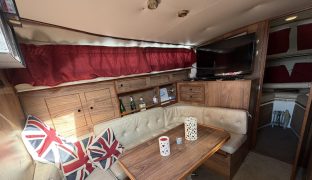Princess 33 - Eva's Mist - 6 Berth Semi-displacement motor cruiser