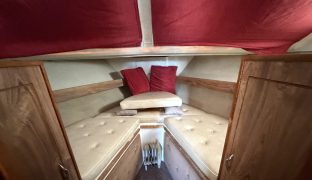 Princess 33 - Eva's Mist - 6 Berth Semi-displacement motor cruiser