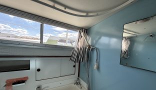 Princess 33 - Eva's Mist - 6 Berth Semi-displacement motor cruiser