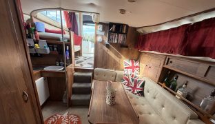 Princess 33 - Eva's Mist - 6 Berth Semi-displacement motor cruiser