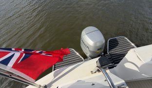 Princess 33 - Eva's Mist - 6 Berth Semi-displacement motor cruiser