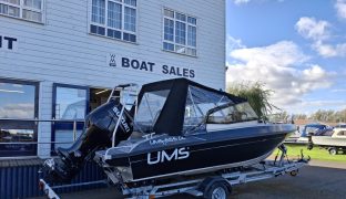 UMS 655DC - Rugged, high-performance 6.5-meter dual-console (DC) aluminum boat built for both leisure cruising and serious fishing