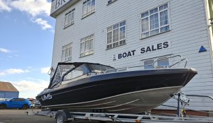 UMS 655DC - Rugged, high-performance 6.5-meter dual-console (DC) aluminum boat built for both leisure cruising and serious fishing