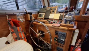 Norseman 38 - Windfall Of Wessex - 5 Berth Classic British motor cruiser