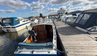 Freeman 22 Bishy Barnacle - 4 Berth Classic inland cruiser