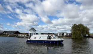 Alphacraft 31 - Burehaven - 4 Berth Inland cruiser 
