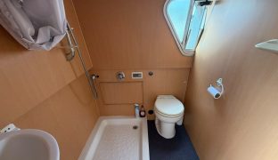 Alphacraft 31 - Burehaven - 4 Berth Inland cruiser 